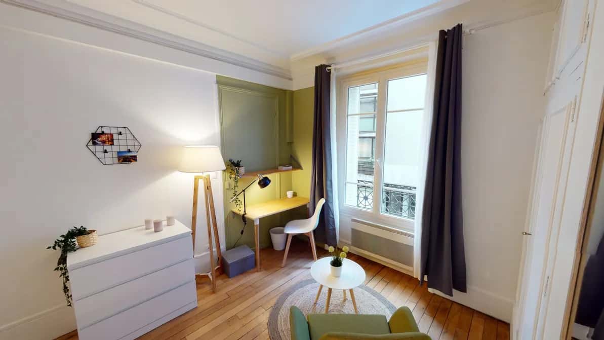 Stanza in Rue Traversière, Paris di 67 m² con 3 camere