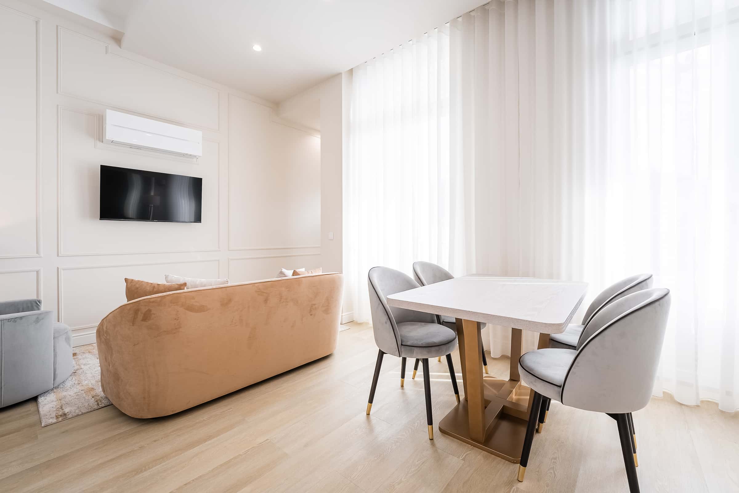 Sunny Apartment in Santa Catarina, Porto