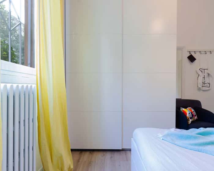 Listing photo thumbnail