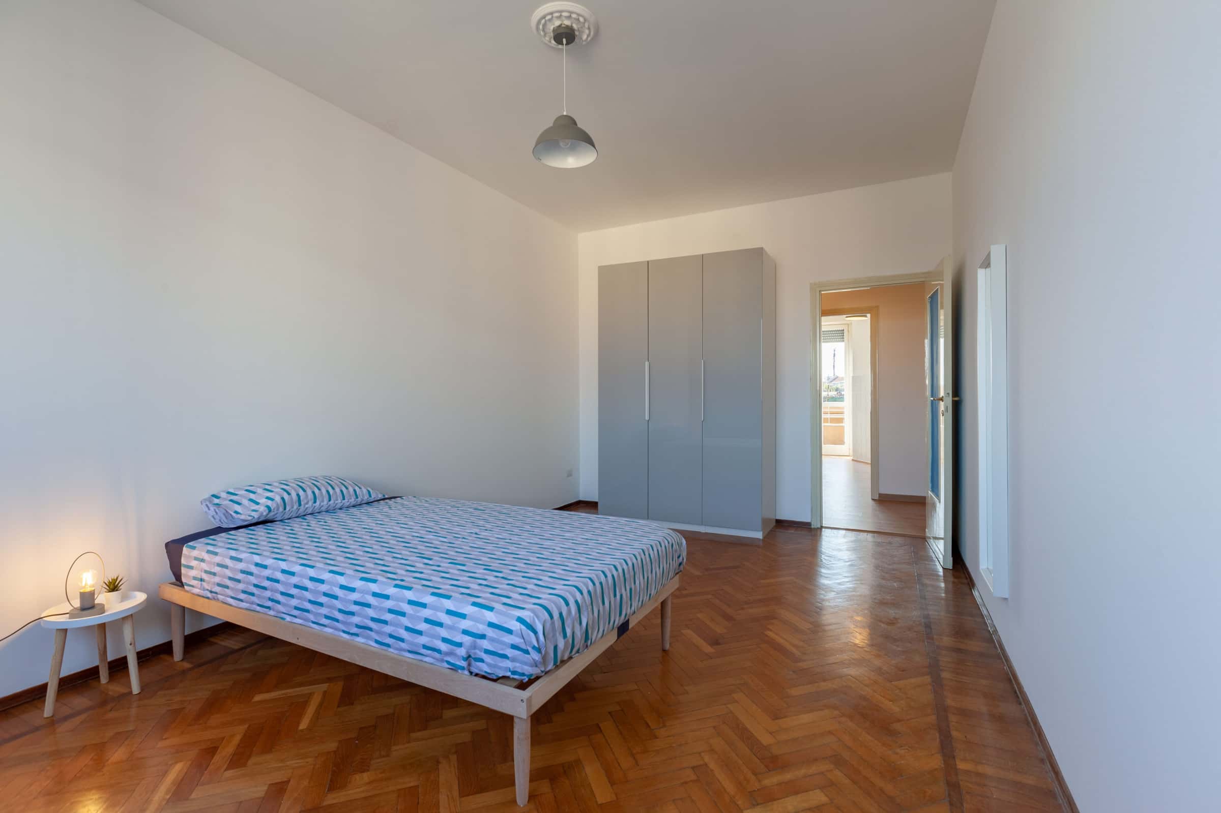 Via Micheangelo Buonarroti 15- 3 Bedroom Apartment