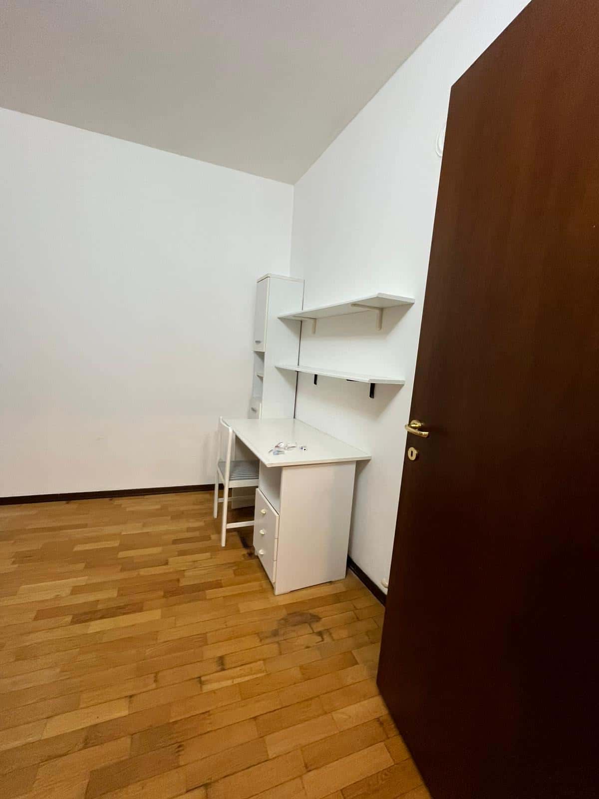 Stanza in Via Fiume, Sondrio di 90 m² con 2 camere