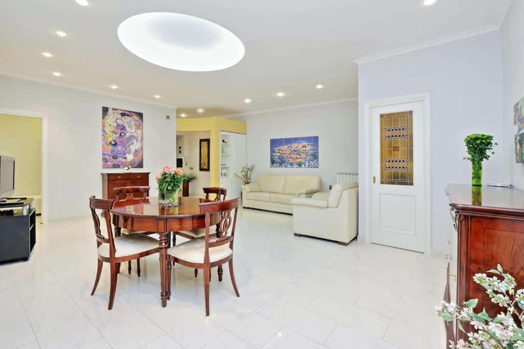 007 - Cola di Rienzo - Luxury 2 bed Flat - Close to Vatican