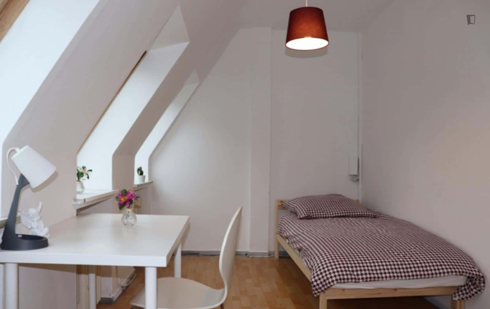 Room in Abbentorstraße, Bremen for 90 m² with 6 bedrooms - Foto 3