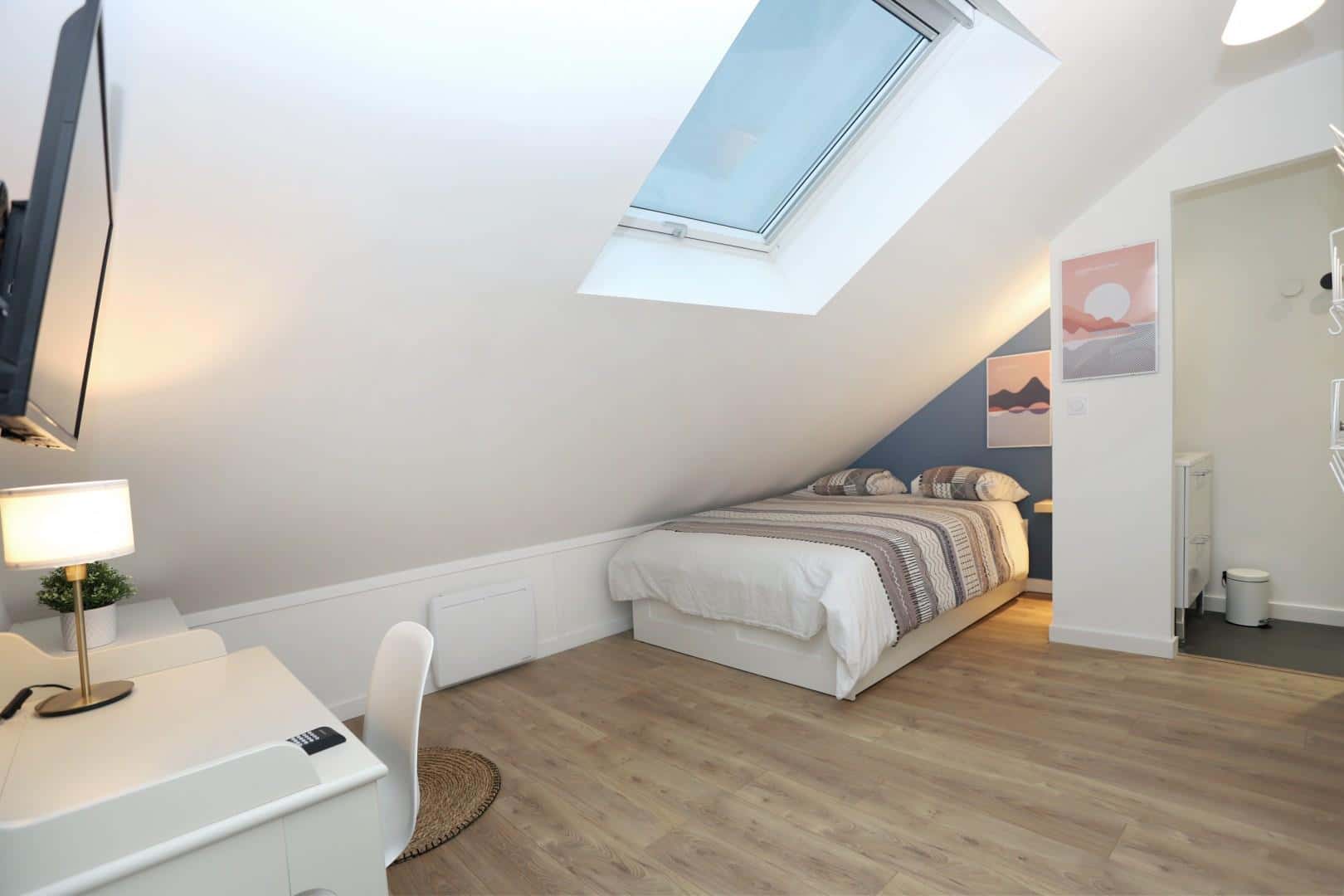 Chambre 4 - LONGCHAMP F