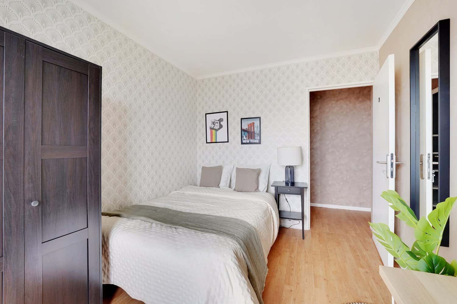 Move into this 11 m² room