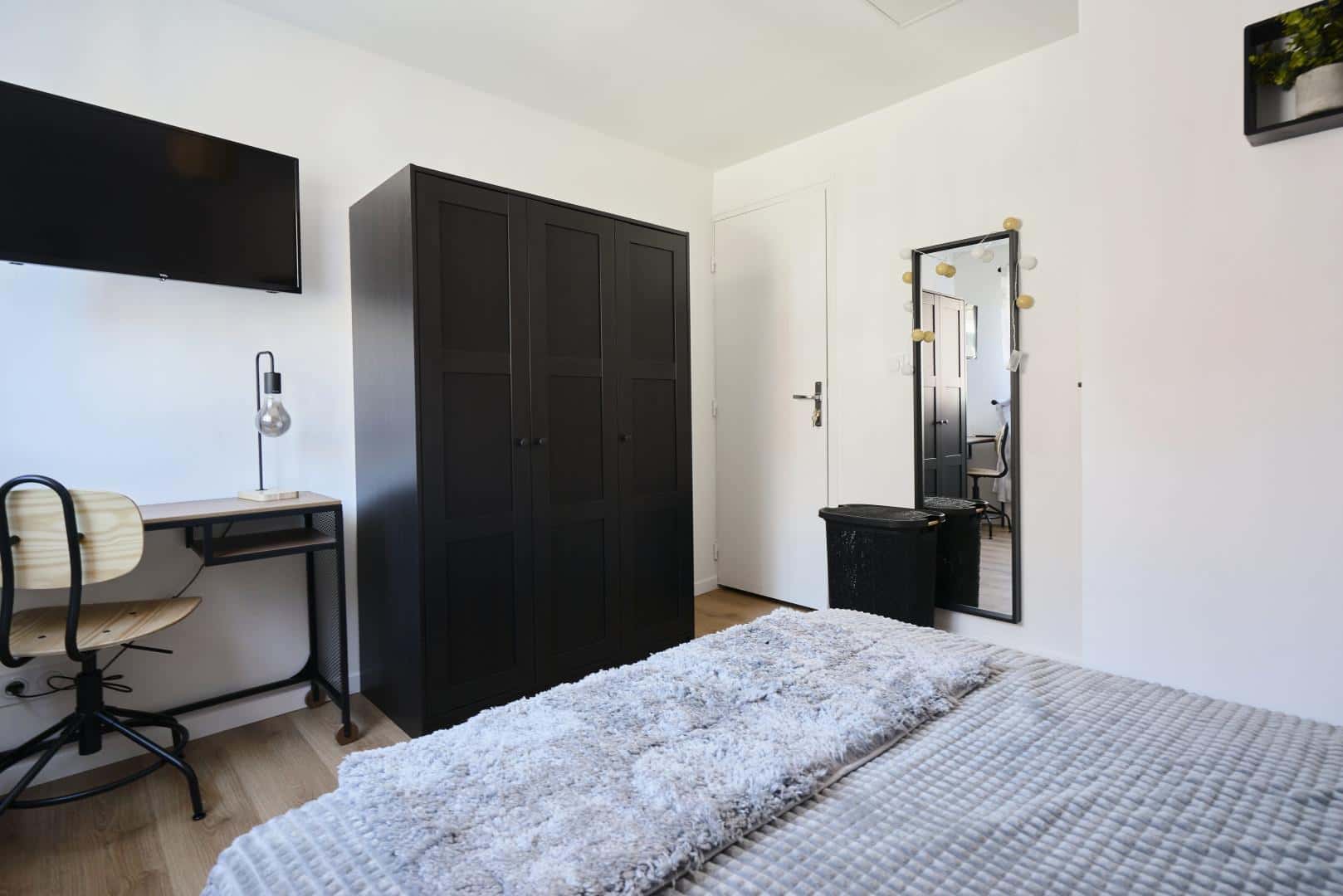 Chambre 2 - CONDE B