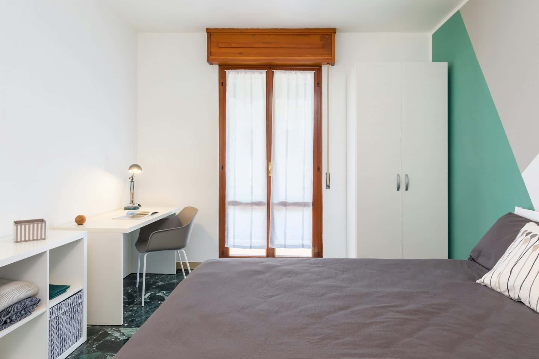 Room in Via Mario Morgantini, Verona for 120 m² with 4 bedrooms