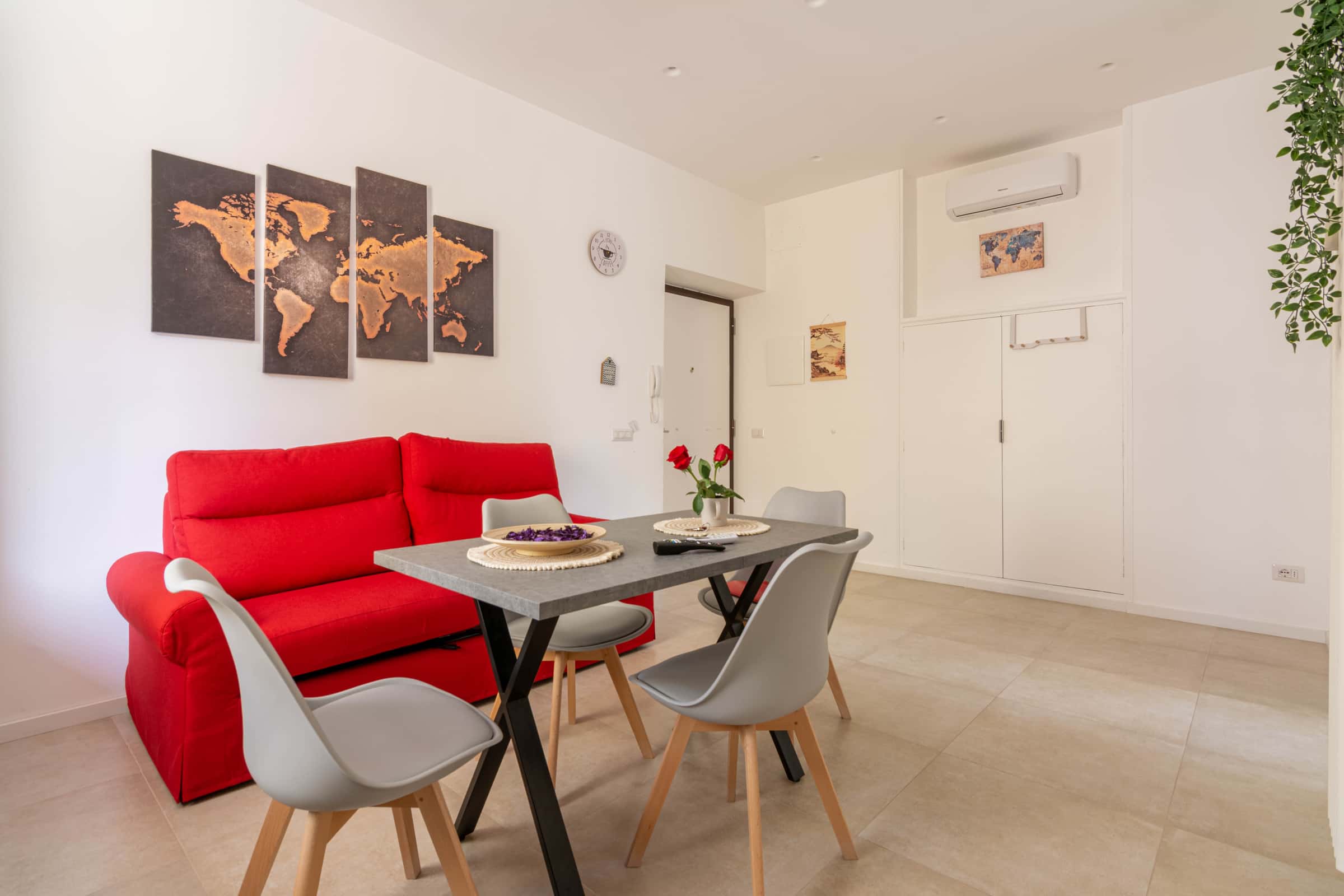Wohnung in Via Giacomo Barzellotti, Roma für 72 m² mit 2 Schlafzimmer