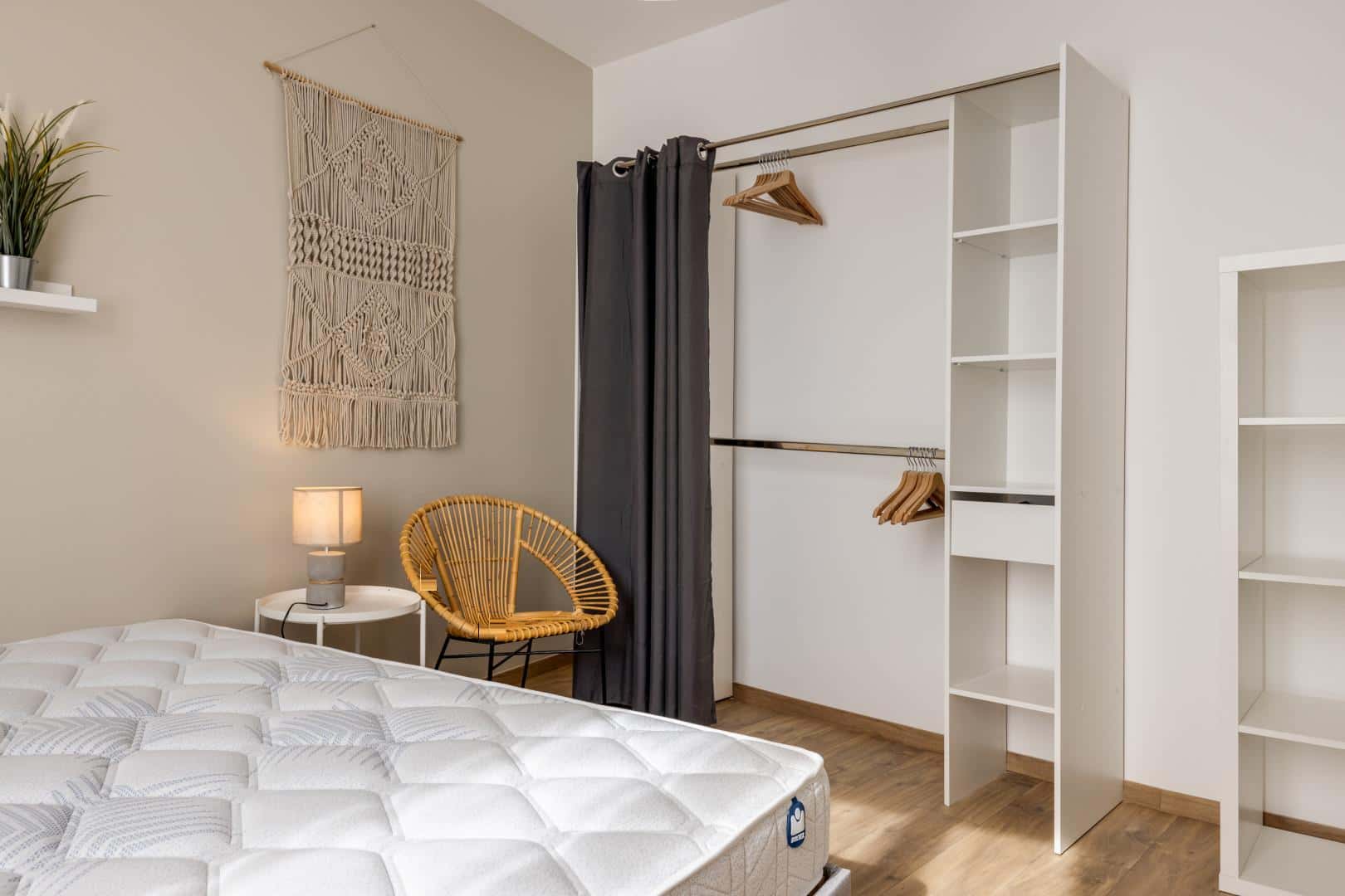 Chambre 5 - JARDIN PUBLIC