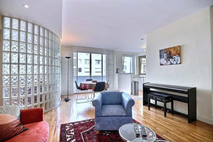 Listing photo thumbnail