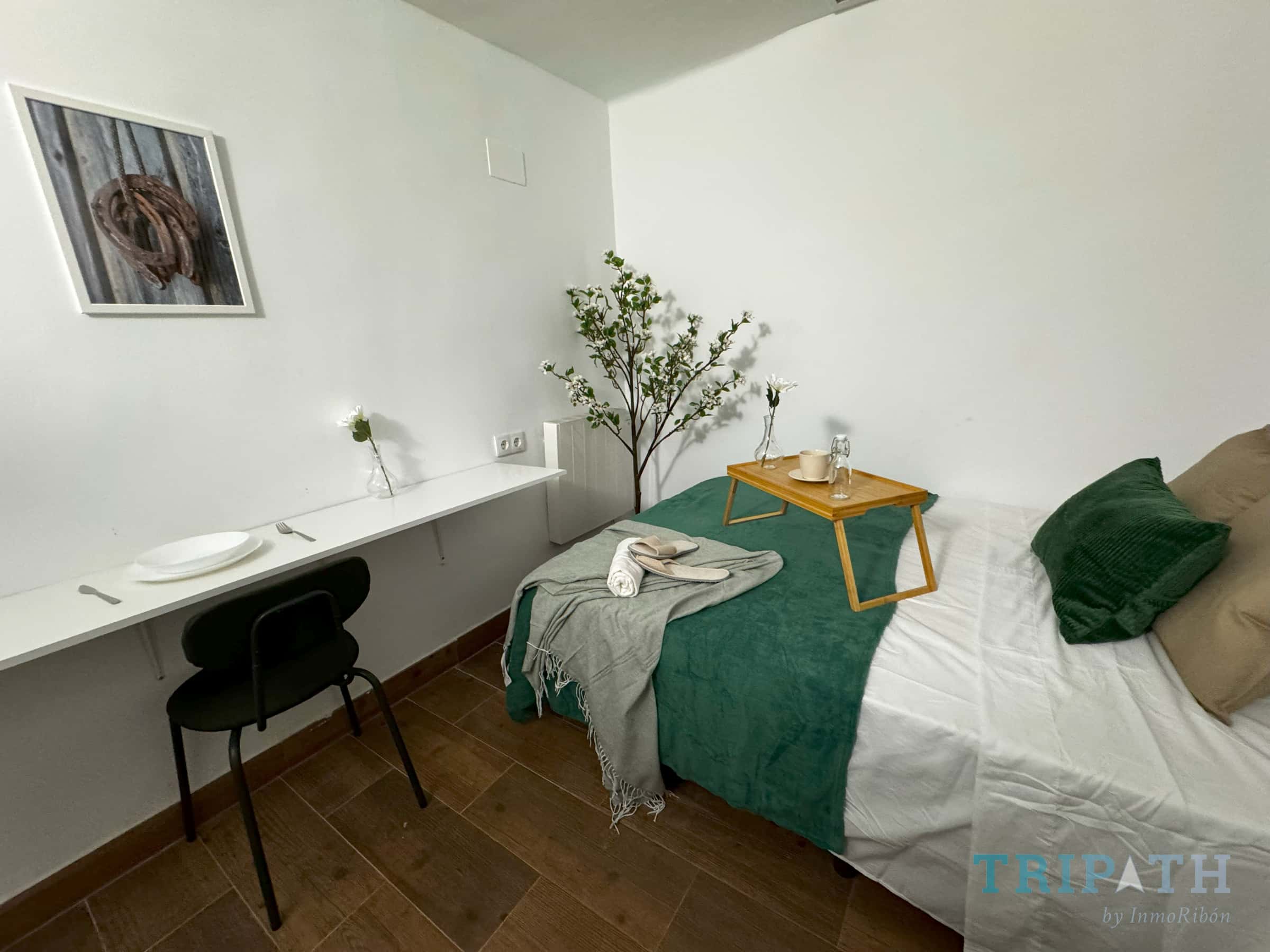 Quarto em Avenida Cerro de los Ángeles, Madrid para 80 m² com 4 quartos