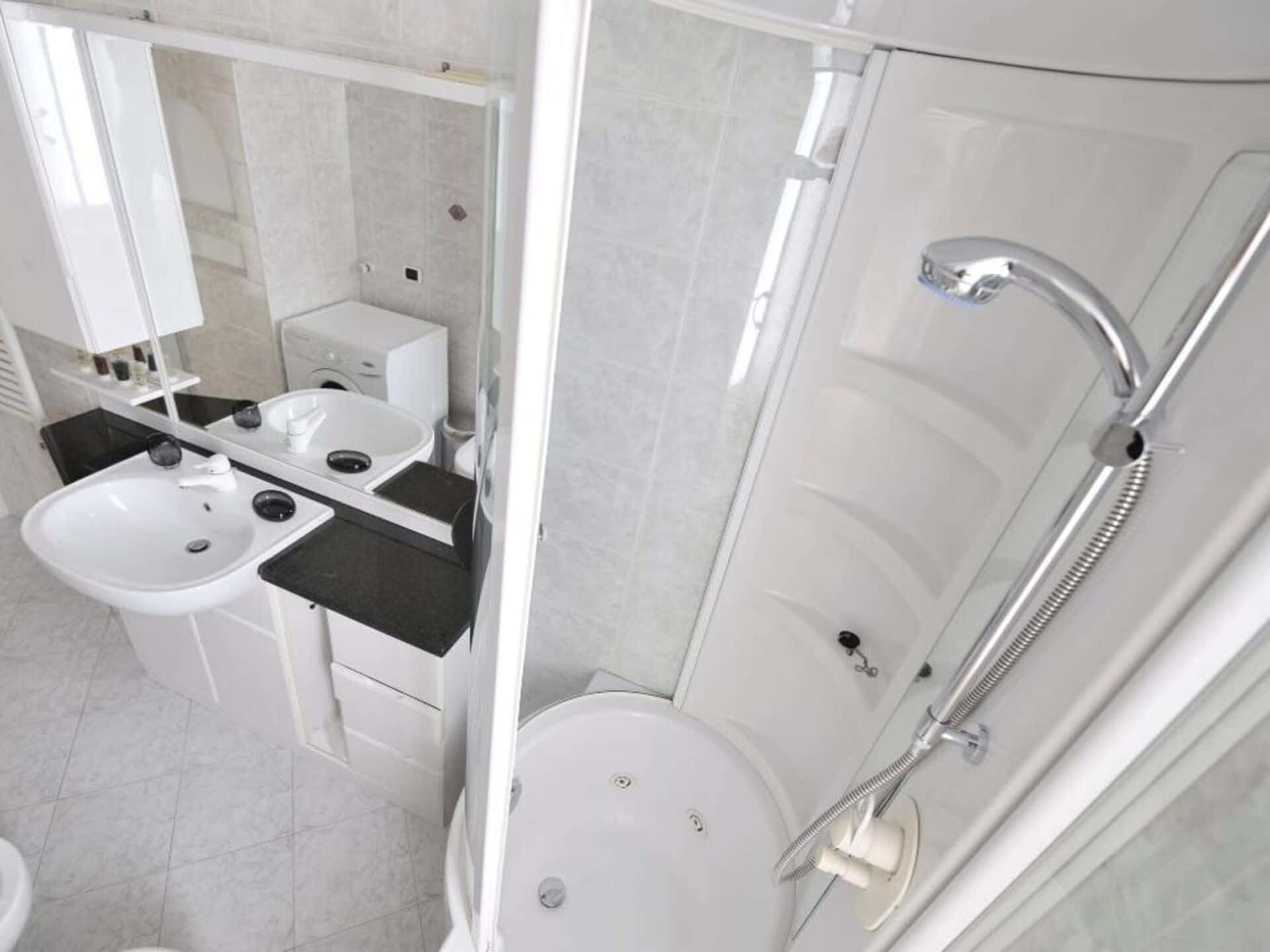 Apartment Milan, 1 bed — photo 24
