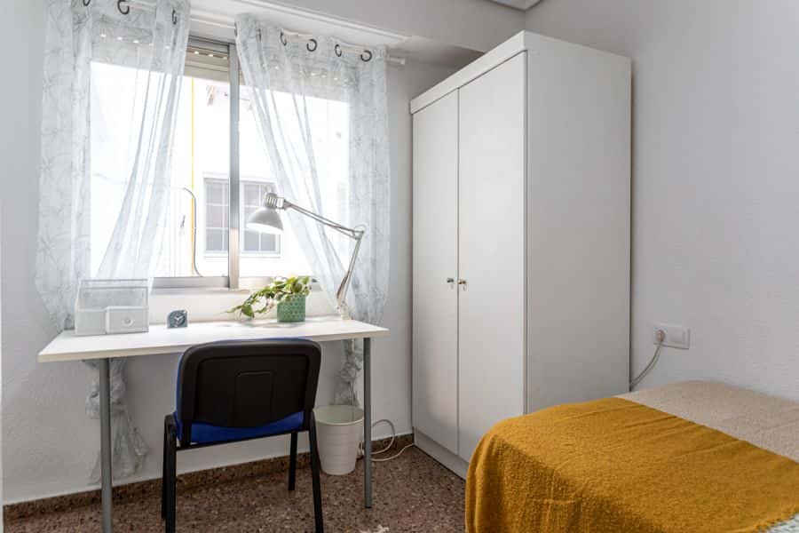 Habitación en piso de 4 habitaciones