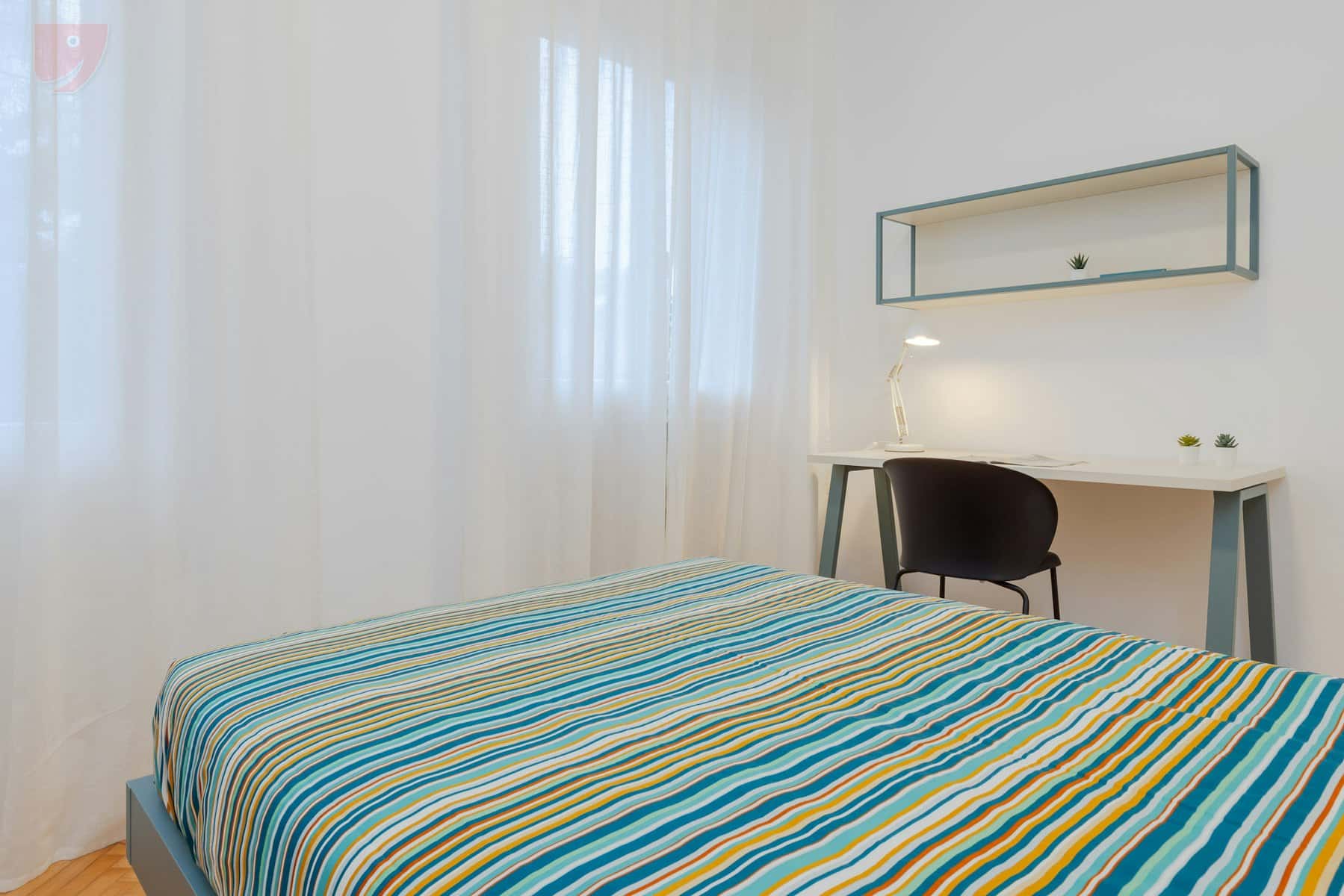 Chambre dans Via Guglielmo Marconi, Padova pour 80 m² avec 5 chambres