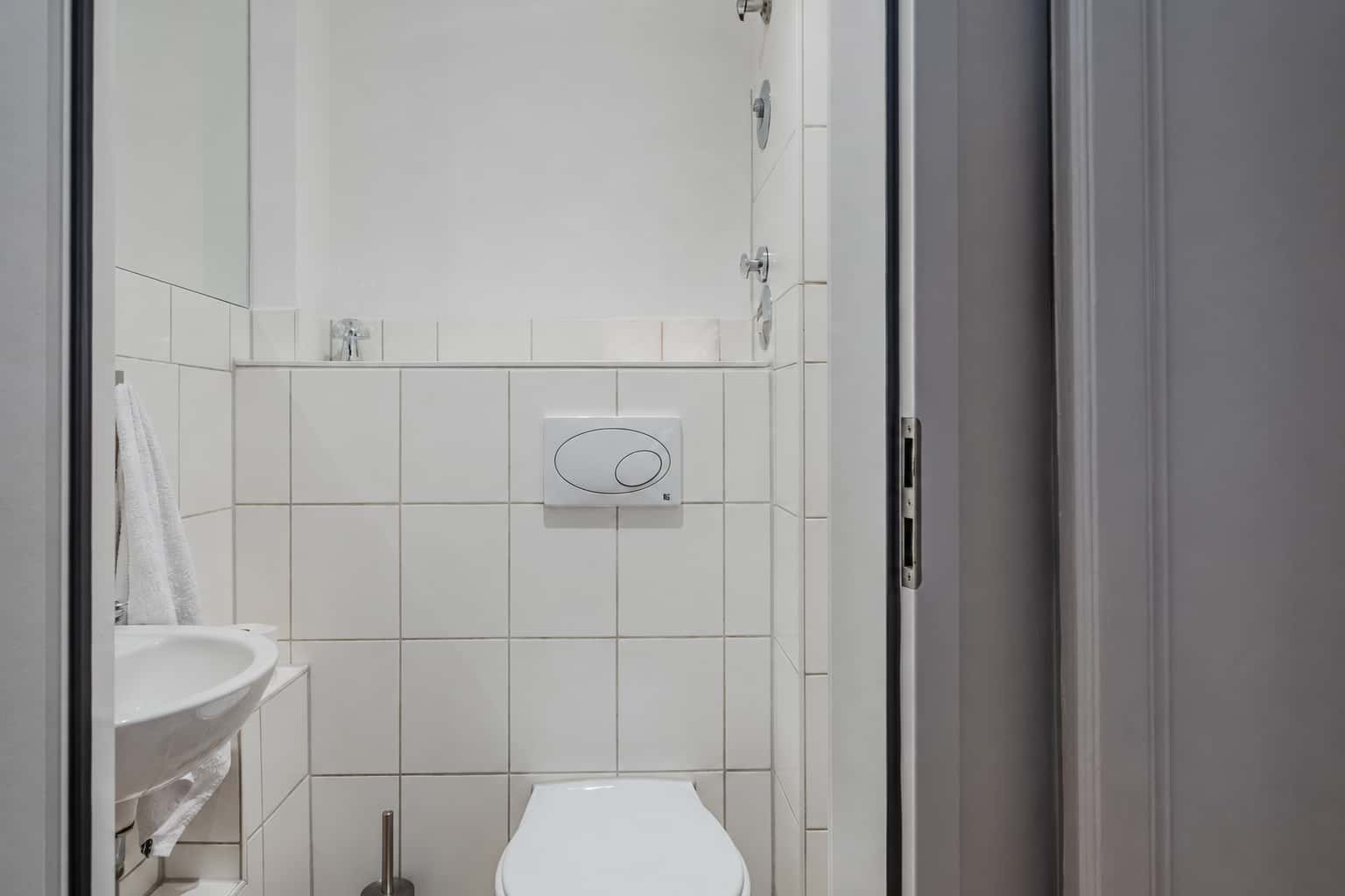 Apartment in Zionskirchstraße, Berlin for 82 m² with 2 bedrooms - Photo 2