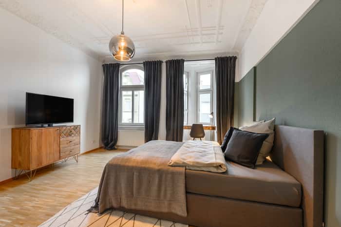 Listing photo thumbnail