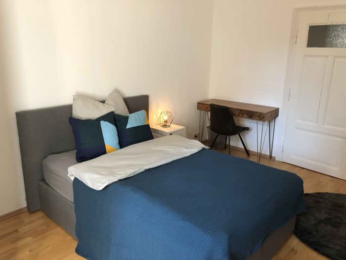 Listing photo thumbnail