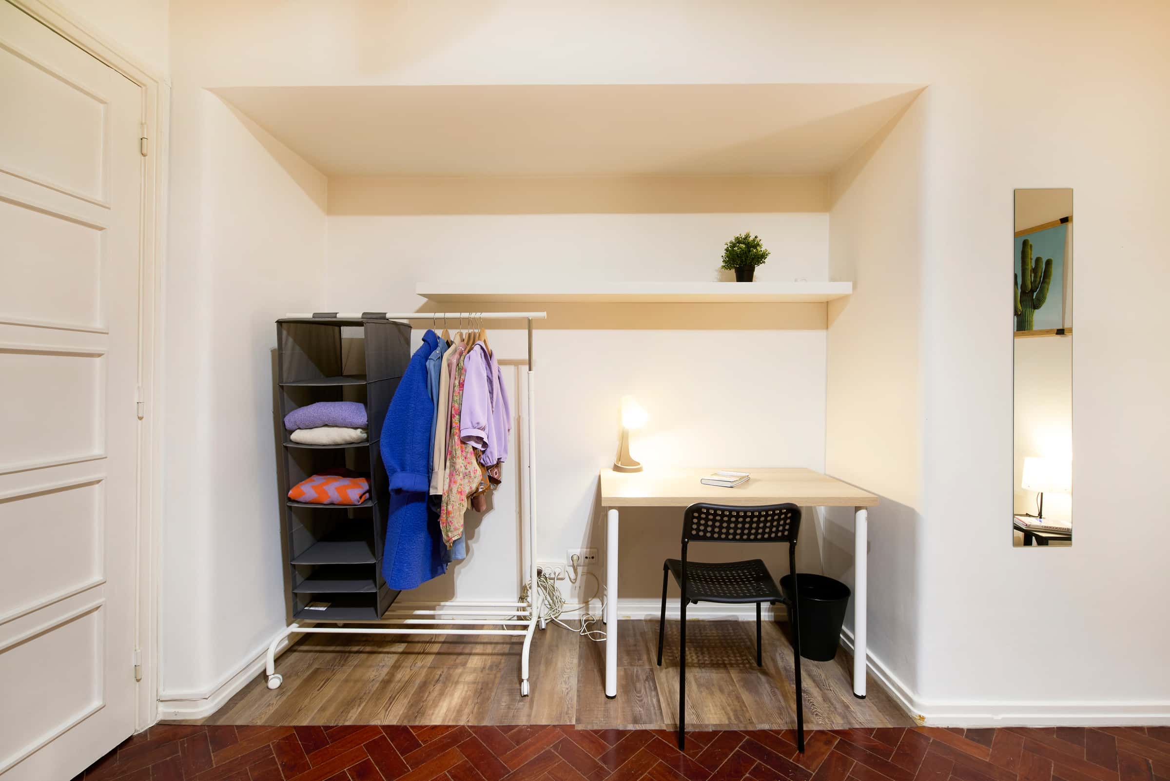 Interior bedroom in a 7-bedroom apartment in Lisbon - Room 3