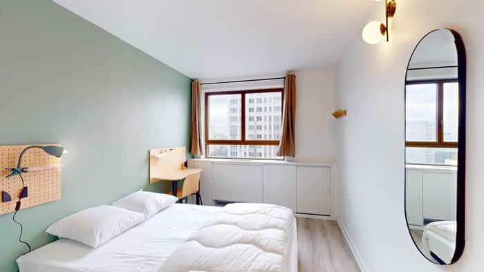 Listing photo thumbnail