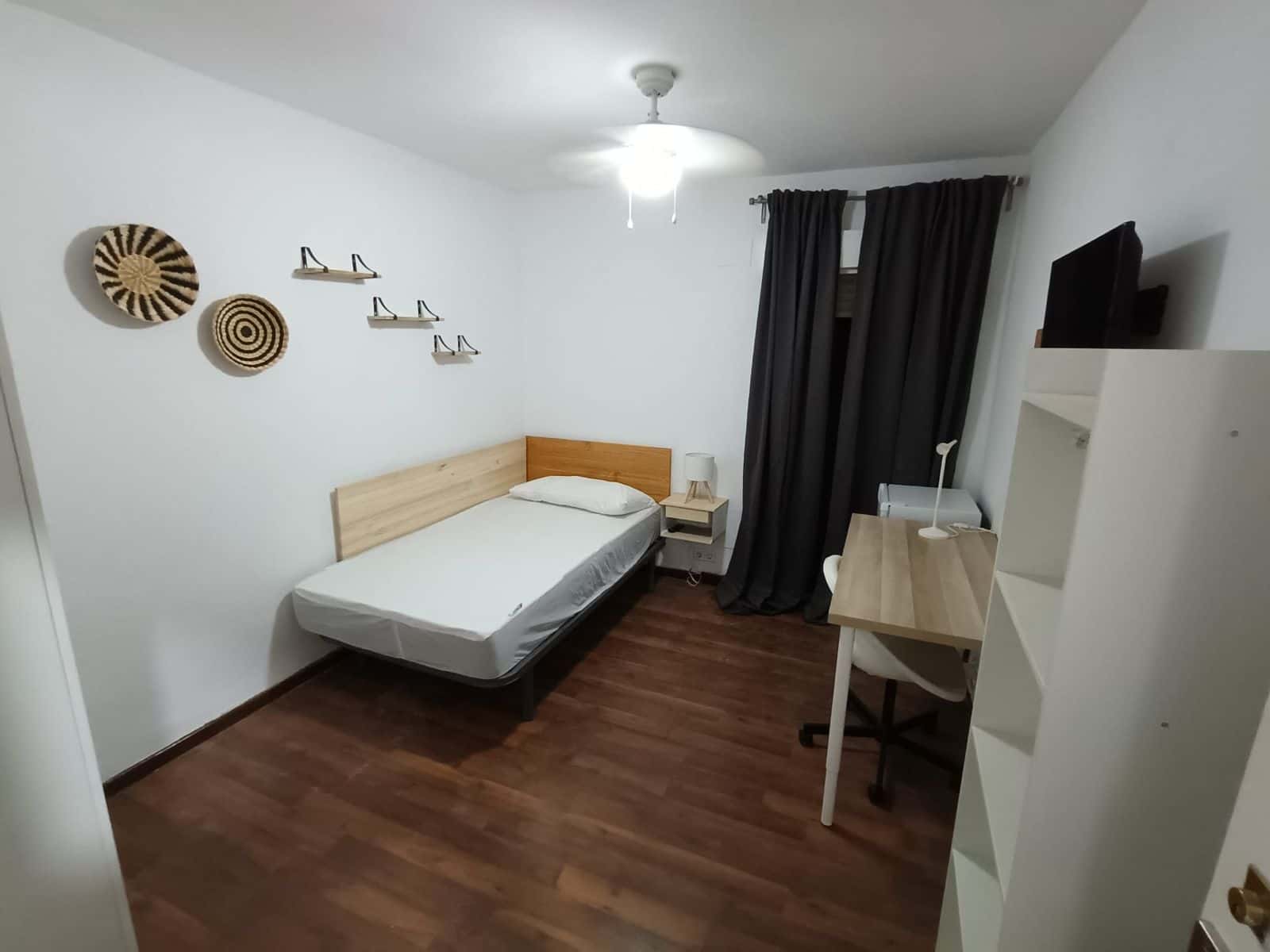 Habitacion privada en Beatriz Galindo , Alcala de Henares