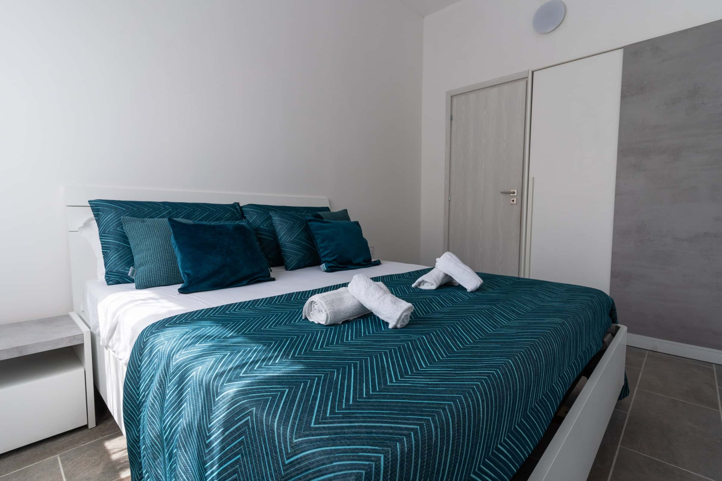 Stanza 1 in Viale Cesare Nicolini, Rimini di 130 m² con 4 camere