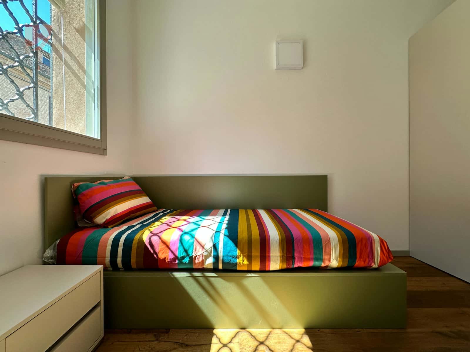 Chambre dans Via Montebello, Ferrara pour 65 m² avec 2 chambres