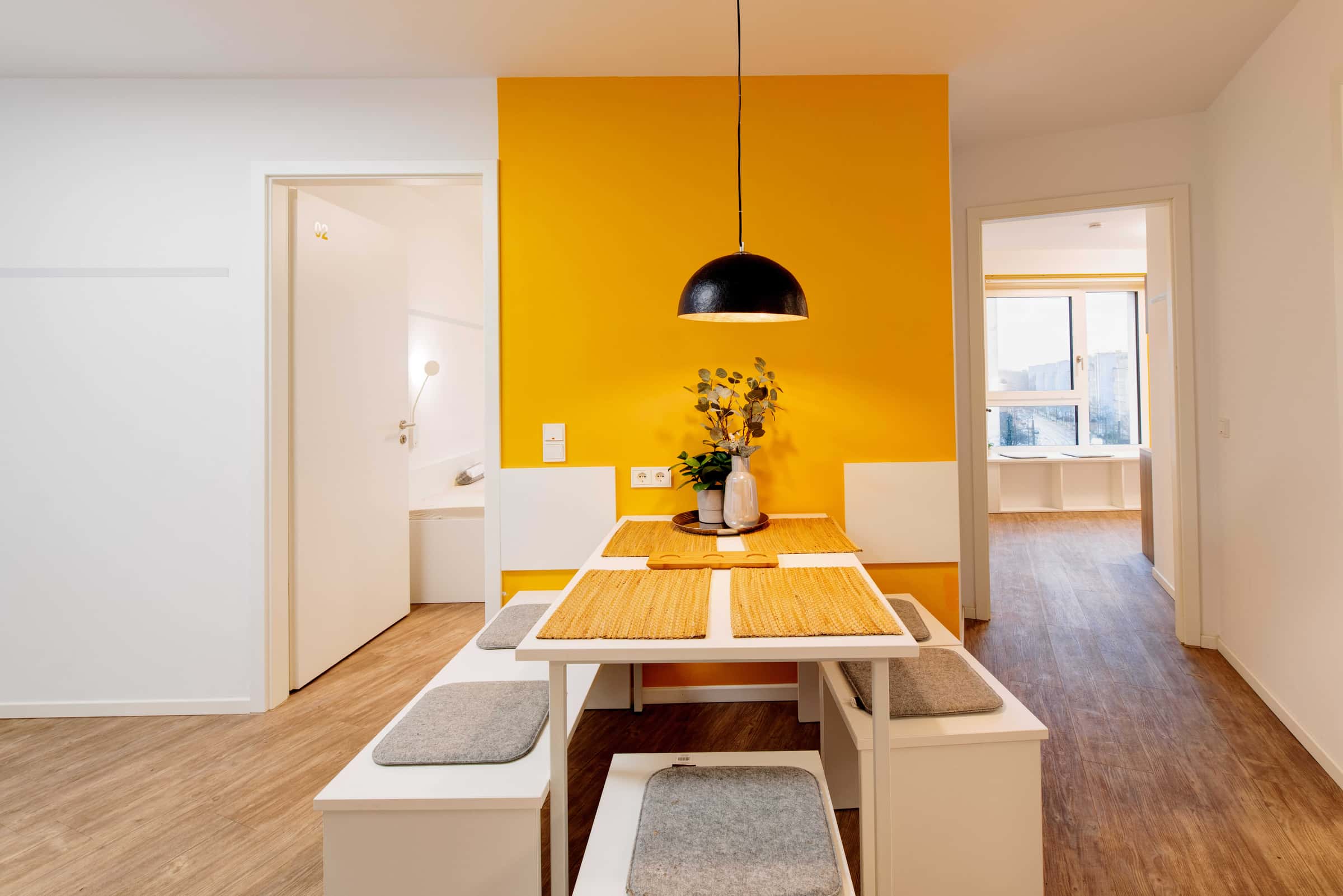 STUDENTS ONLY - Fully furnished private room in a 5 people shared apartment.