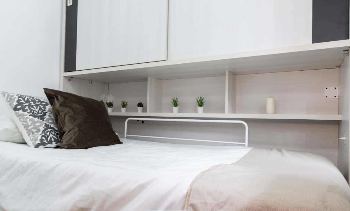 Habitacion privada en Santo Angel de la Guarda, Madrid