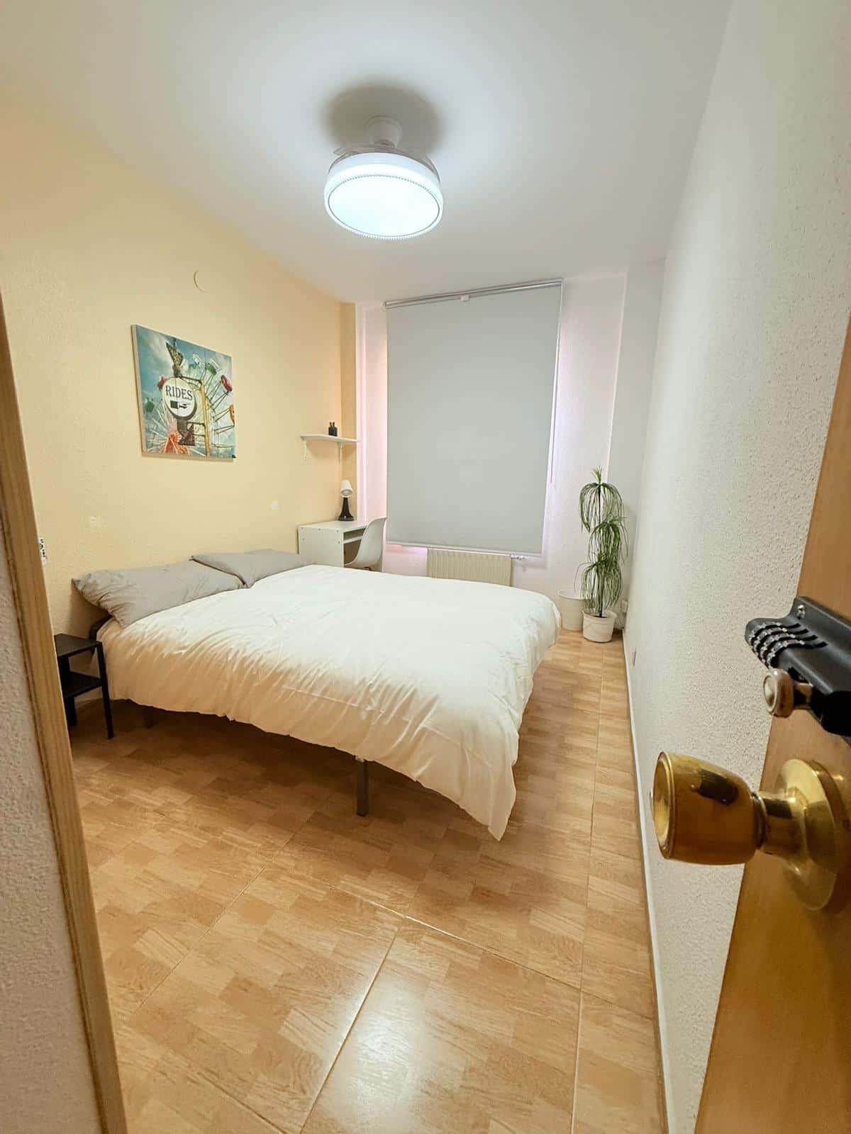 Habitacion privada en C/ Santanderina, Vallecas