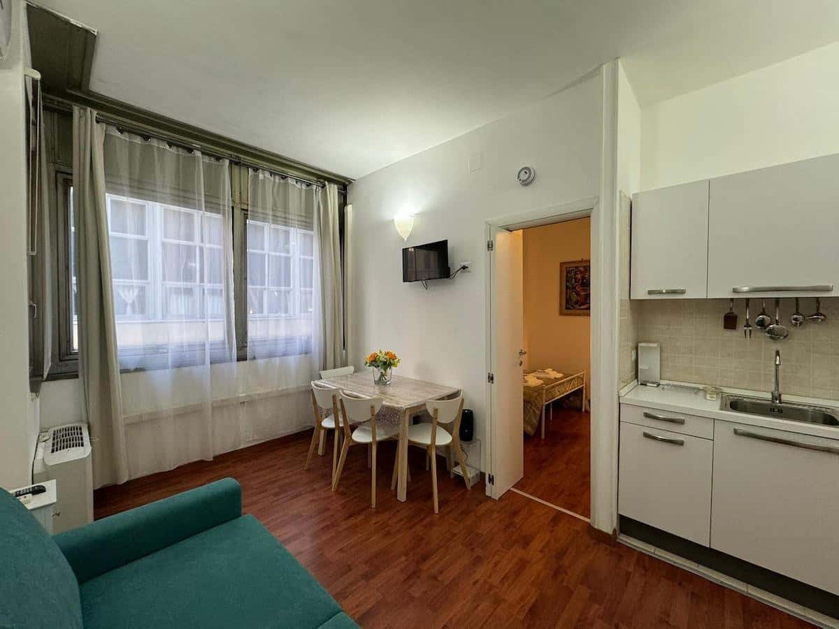 Apartment Rome, 1 bed — photo 2