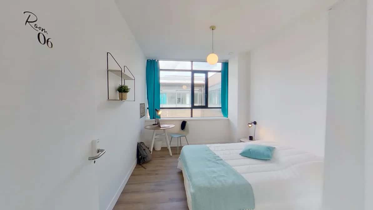 Room in Avenue Sainte-Anne, Asnières-sur-Seine for 130 m² with 7 bedrooms