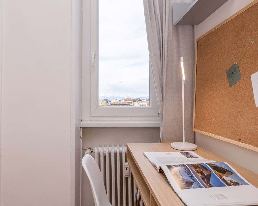 Stanza in Via Giulio Ceradini