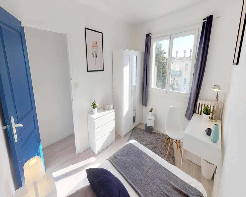 Chambre dans le rue du Faubourg Saint Jaumes