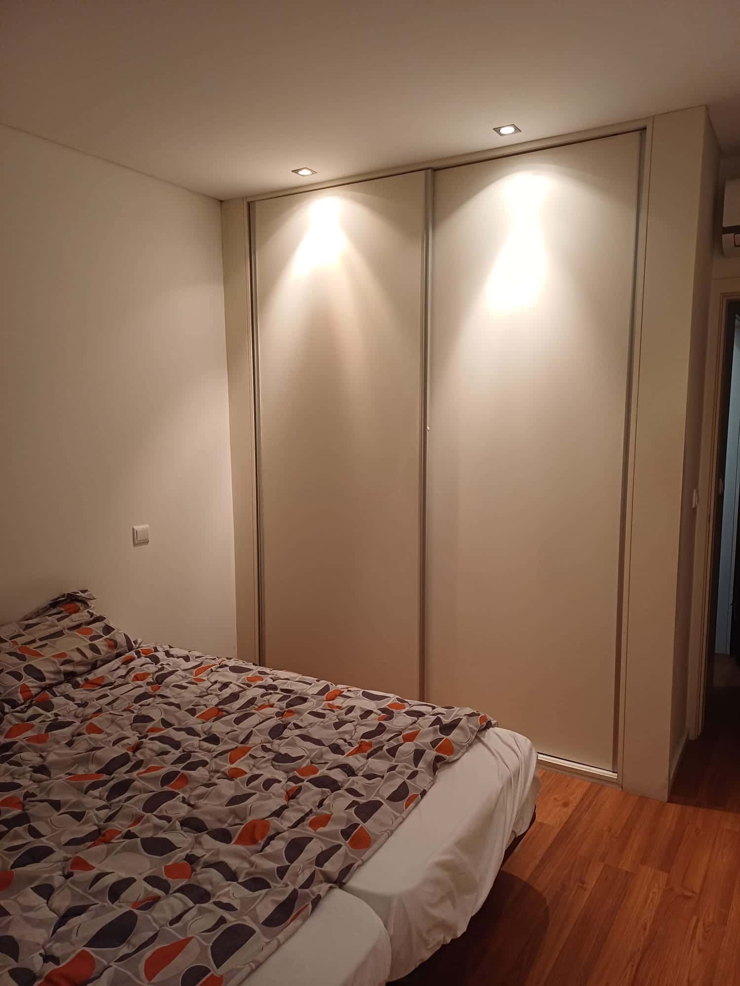 Quarto  2 -  Avenida Barros e Soares, 97