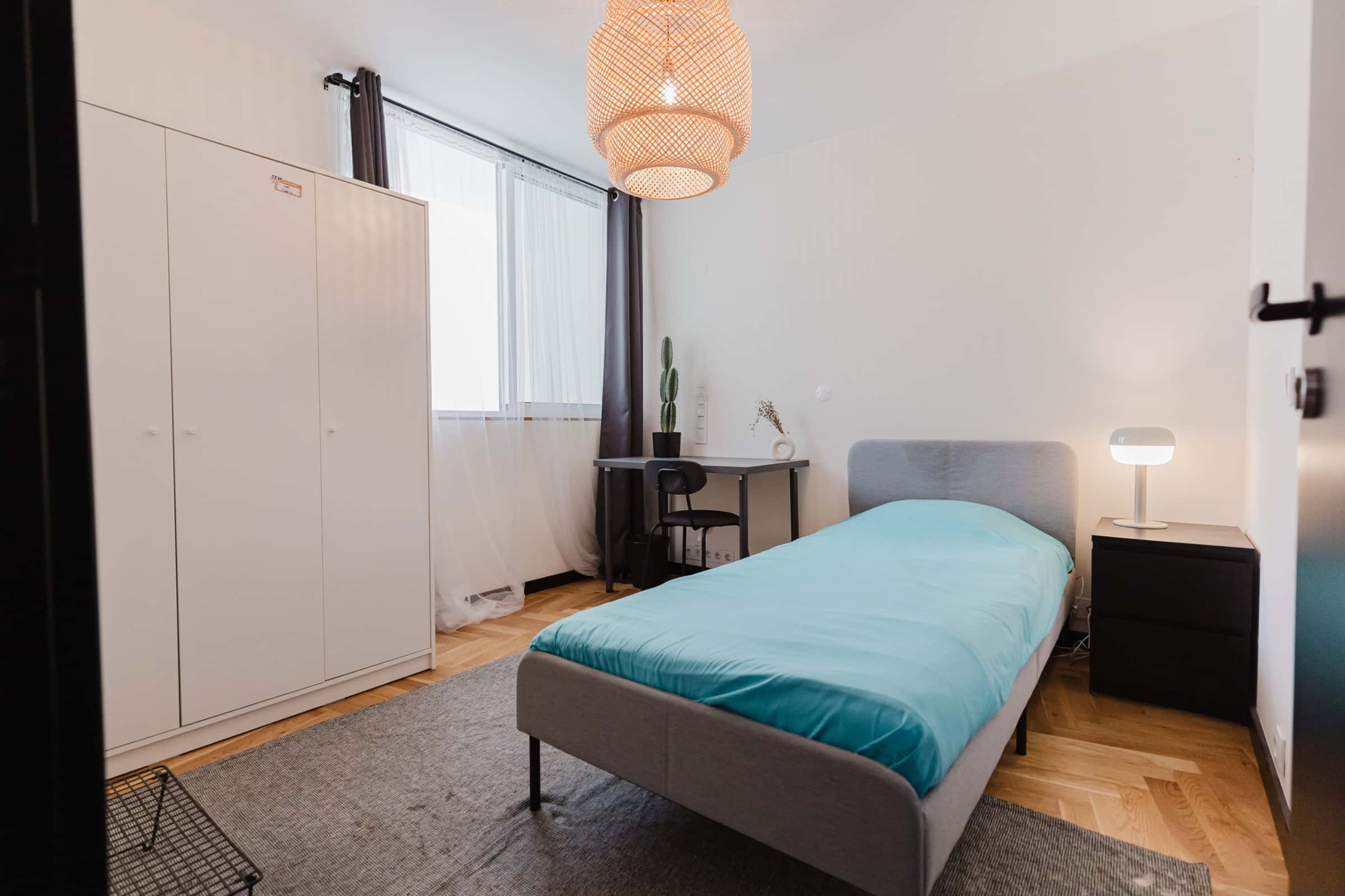 Spacious room in Porto - Room 1