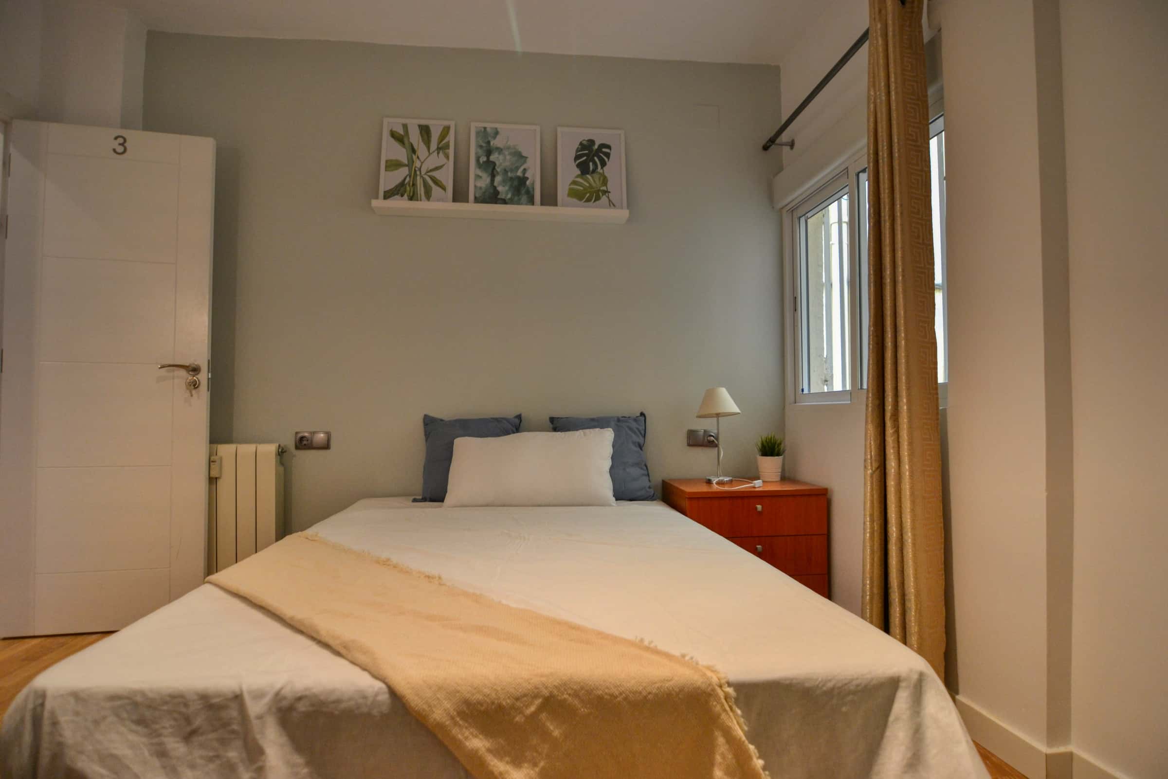 Chambre dans Calle de Cartagena, Madrid pour 100 m² avec 5 chambres