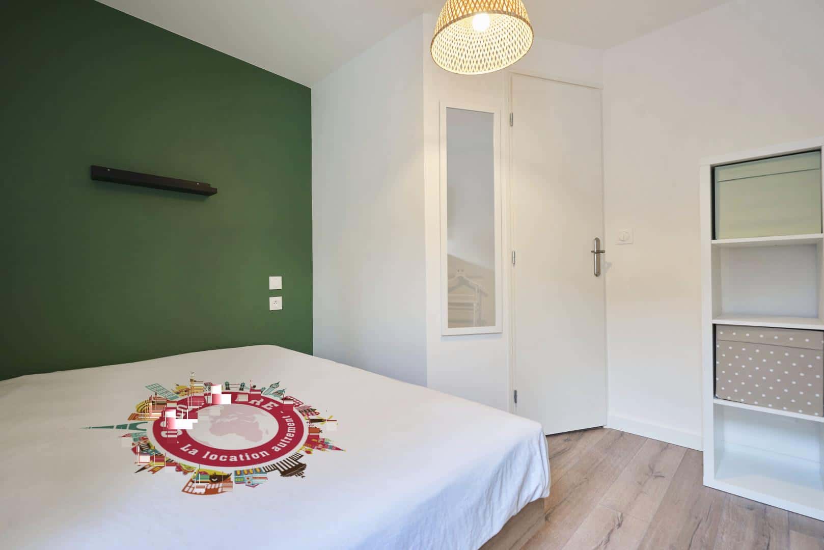 Chambre 2 - CONDE F