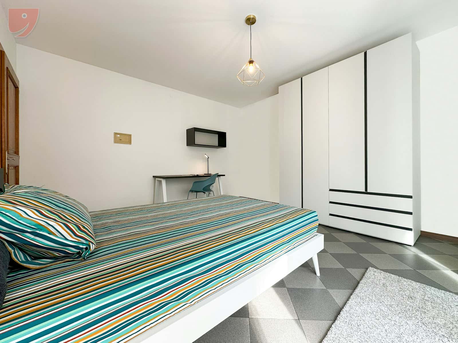 Room in Via della Malvasia, Trento for 143 m² with 4 bedrooms