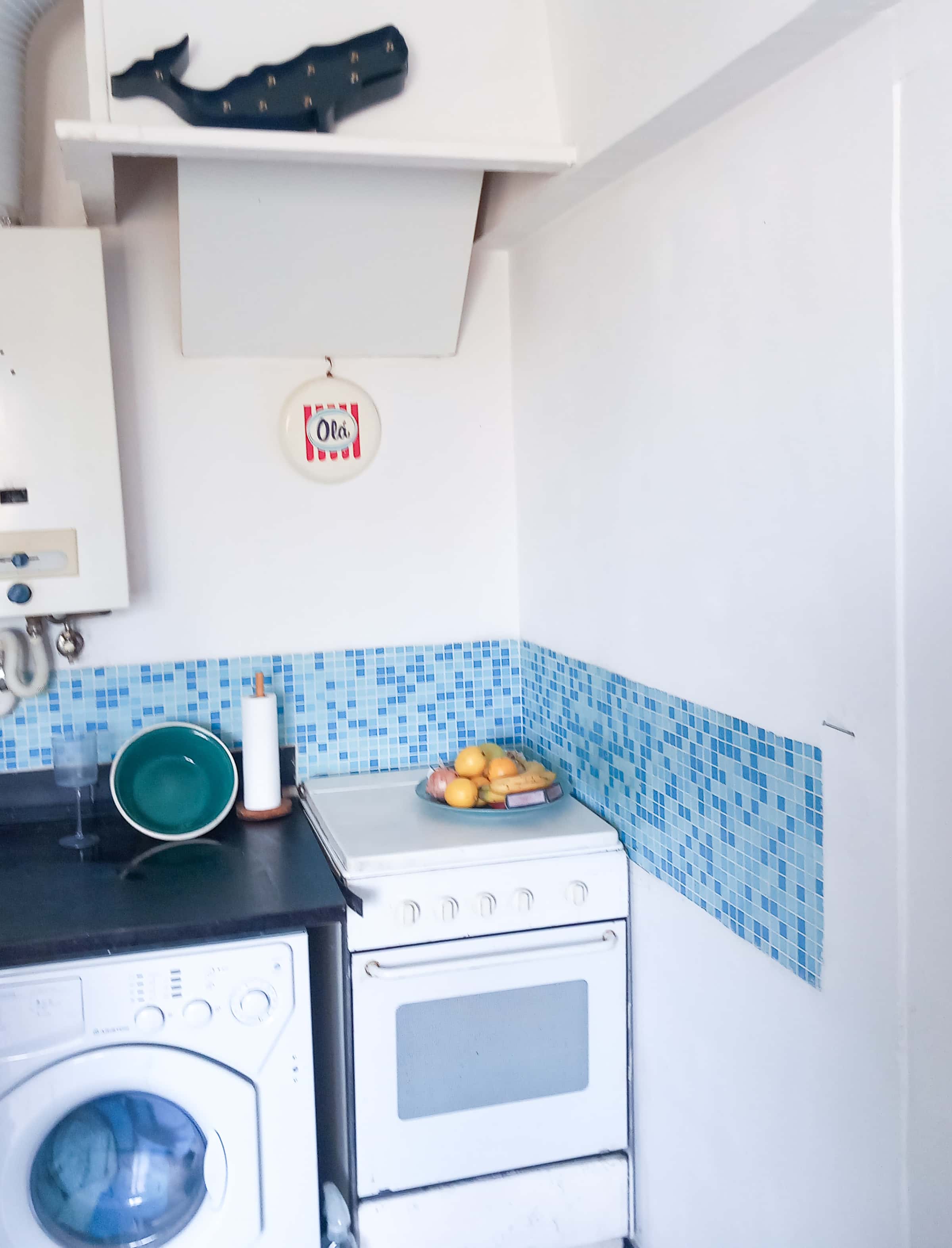 Room-studio in Lisbon with private kitchen