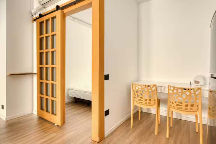 Apartment Milan, 1 bed — photo 2