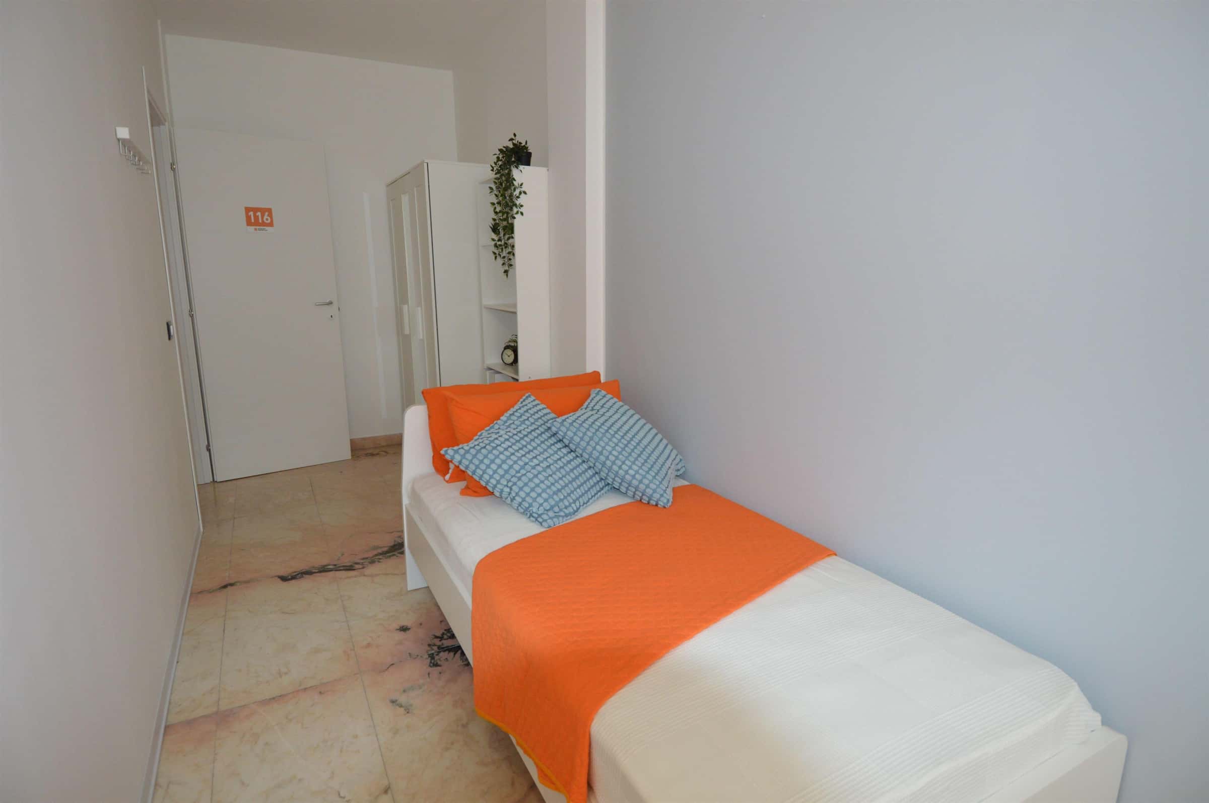 Viale Corassori 70 - Stanza 116