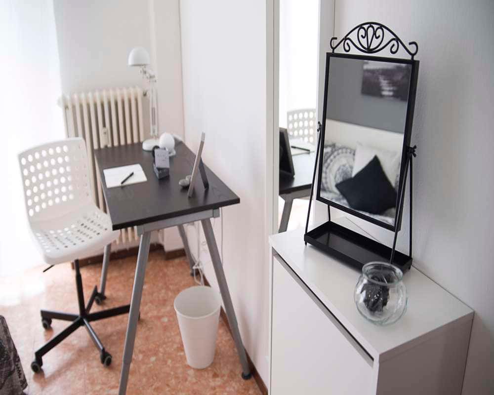 Stanza in Viale Emilio Caldara