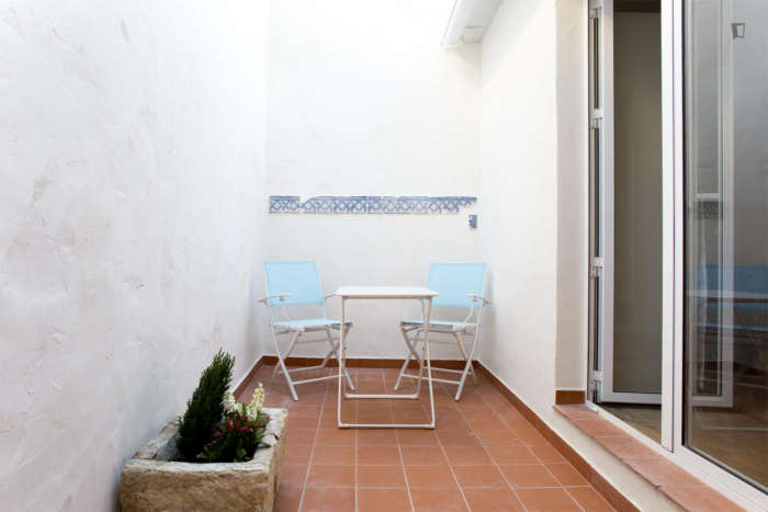 Listing photo thumbnail