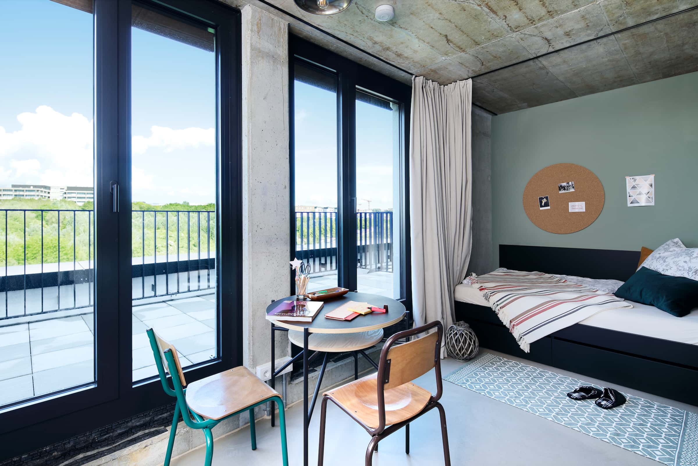 Penthouse Balcony - Long Term - Floor 7