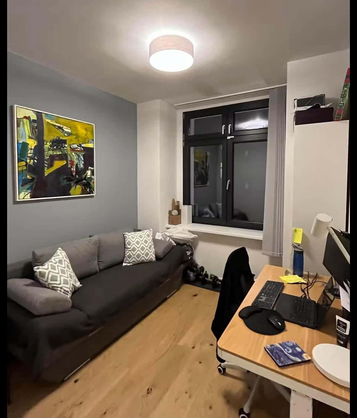 Elegant 3-Bedroom Residence with Bright Living Spaces in Trendy Friedrichshain