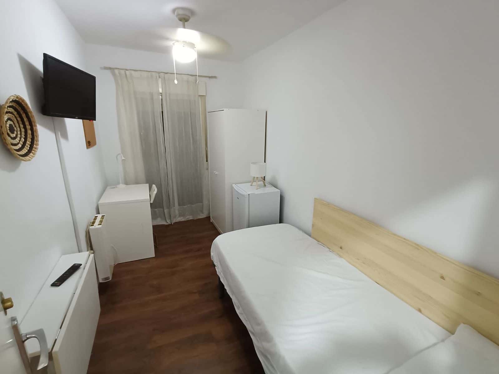 Habitacion privada en Beatriz Galindo , Alcala de Henares