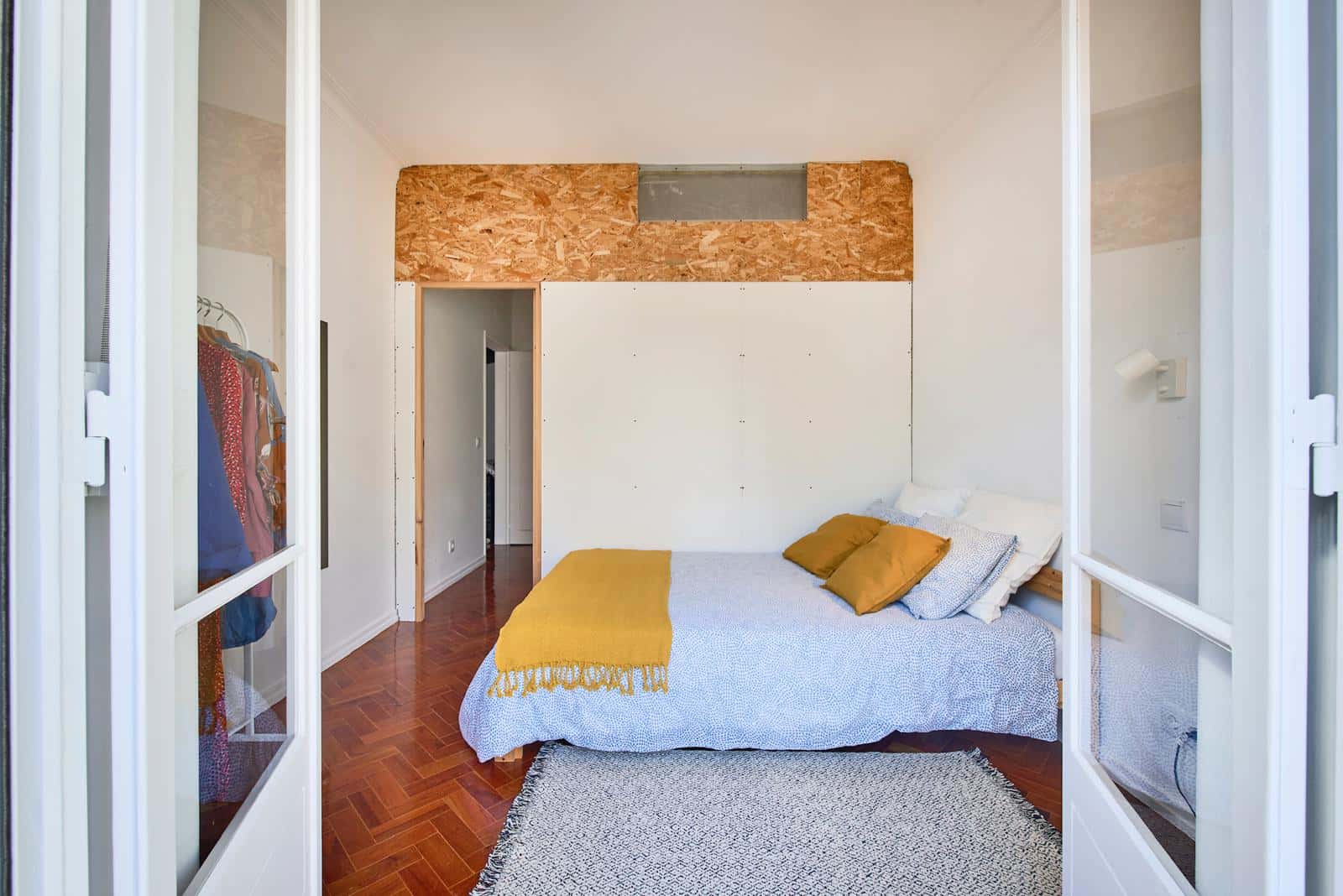 Bedroom in a 7-bedroom apartment in Lisbon - Room 3