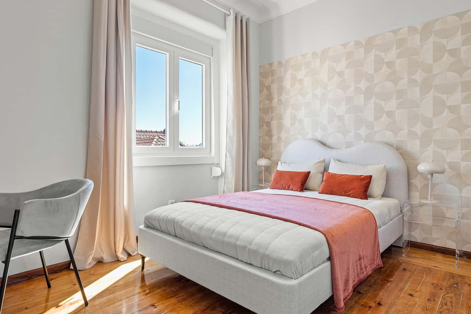 Room 4 - 82. Travessa de Santo António à Graça 2 3°