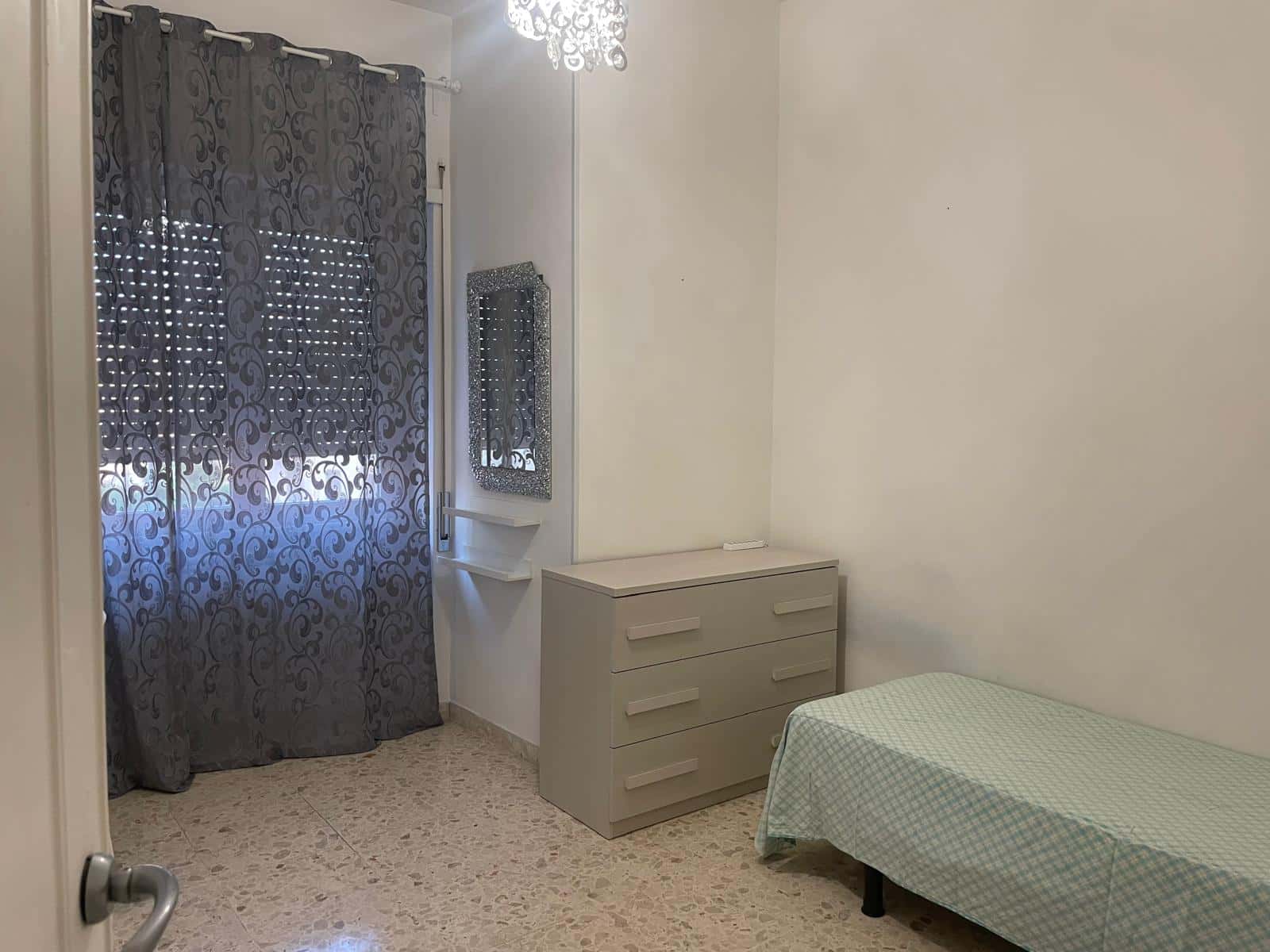 Single room Rome, 3 beds — photo 12