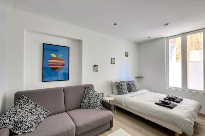 Listing photo thumbnail